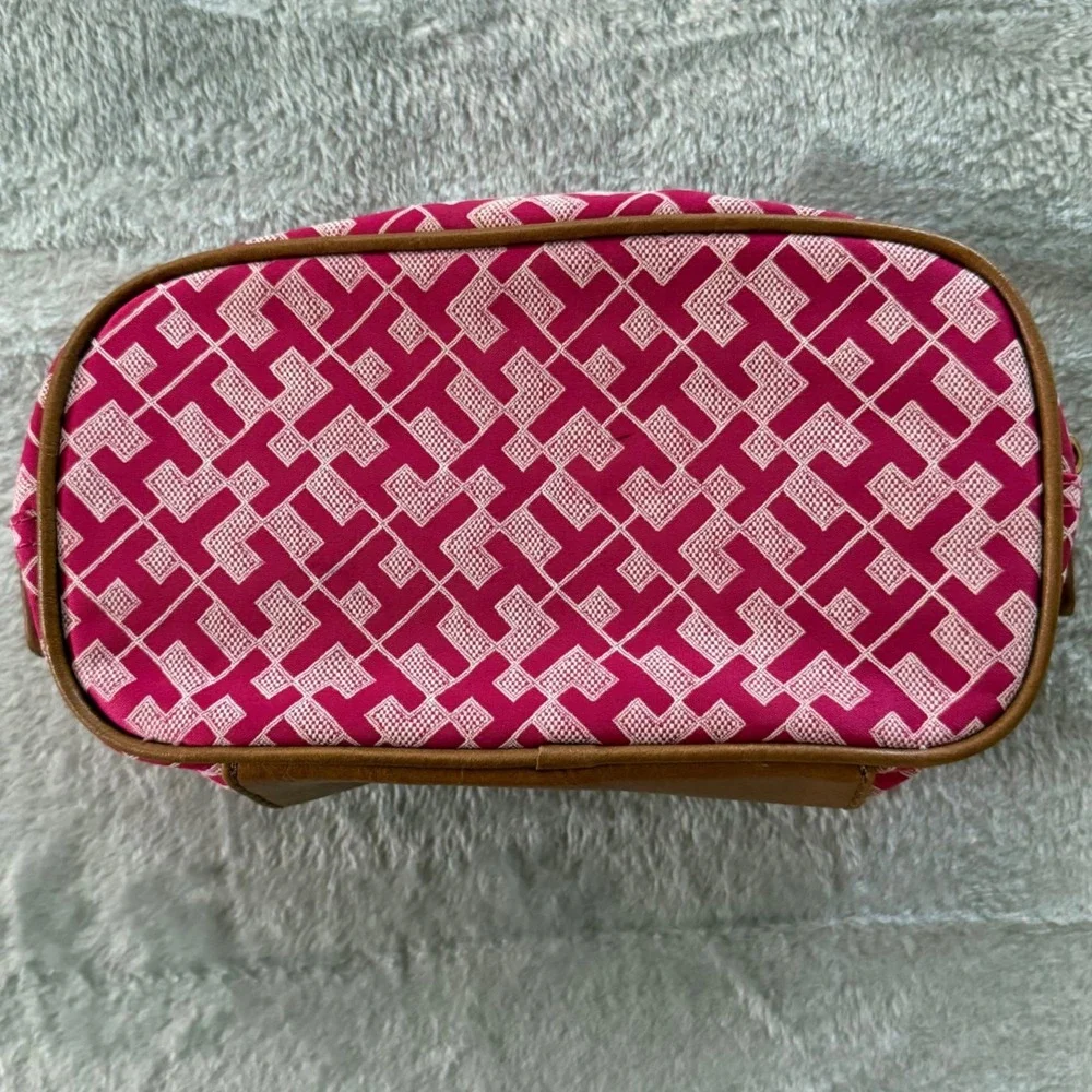 Tommy Hilfiger stylish practical